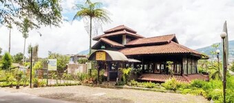 Cottage Syariah GS Rumah Kayu