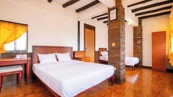 Family Double Room, 1 Bedroom, Courtyard View