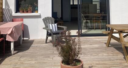 " Maison spacieuse et lumineuse , idéale pour des vacances en famille."
