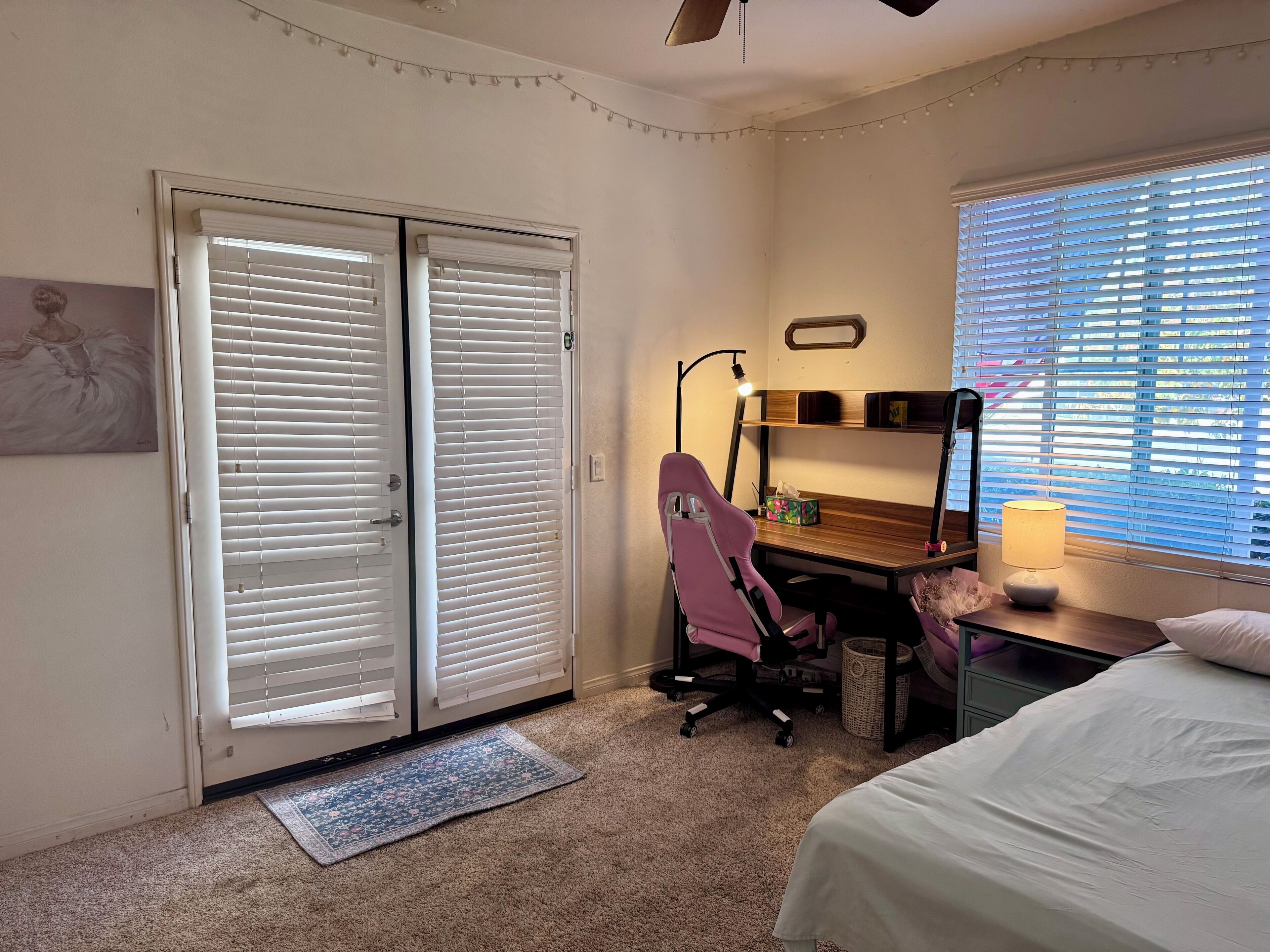 1 habitación, tabla de planchar con plancha, wifi gratis y ropa de cama 