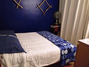 Room - Vrbo Property (Hyères)