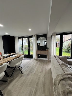 Immagine non classificata, 3 di 12, pulsante