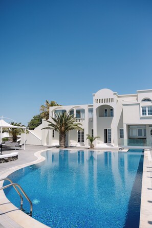 Seasonal outdoor pool - Santorini Gem (Santorini)