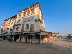Exterior - Shree Omkar Hotel (Indore)