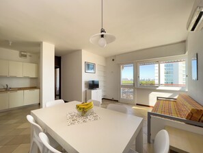 Interior - Seafront apartment on the promenade (Lignano Sabbiadoro)
