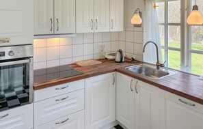 Refrigerador, placa de cocina, lavavajillas, cafetera/tetera