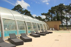 Indoor pool, outdoor pool - Village vacances Cévéo Les Dunes Carcans (Carcans)