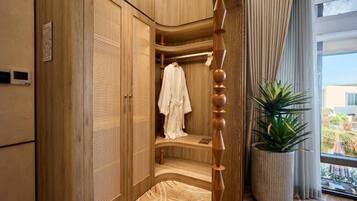 Deluxe suite, uitzicht op rivier | Interieur