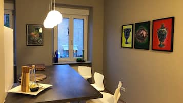 Superior Apartment, Balcony, Courtyard View | Dining