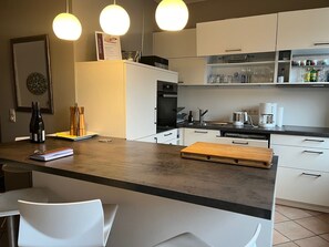 Superior-íbúð - svalir - útsýni yfir port | Einkaeldhús