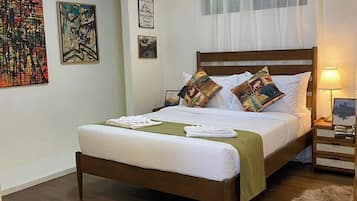 Casa, 1 cama de casal, cozinha, vista para a montanha