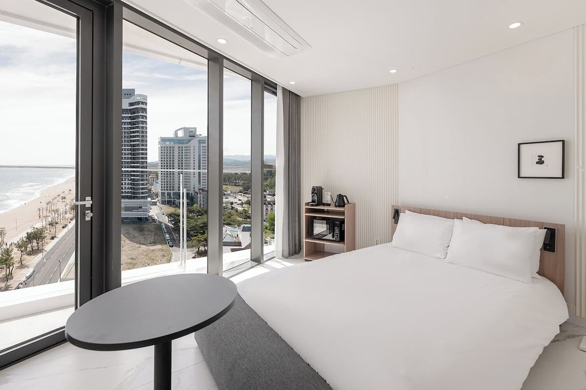 Studio | Free WiFi, bed sheets