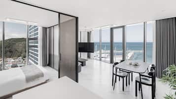 Family Two room Wide | Free WiFi, bed sheets
