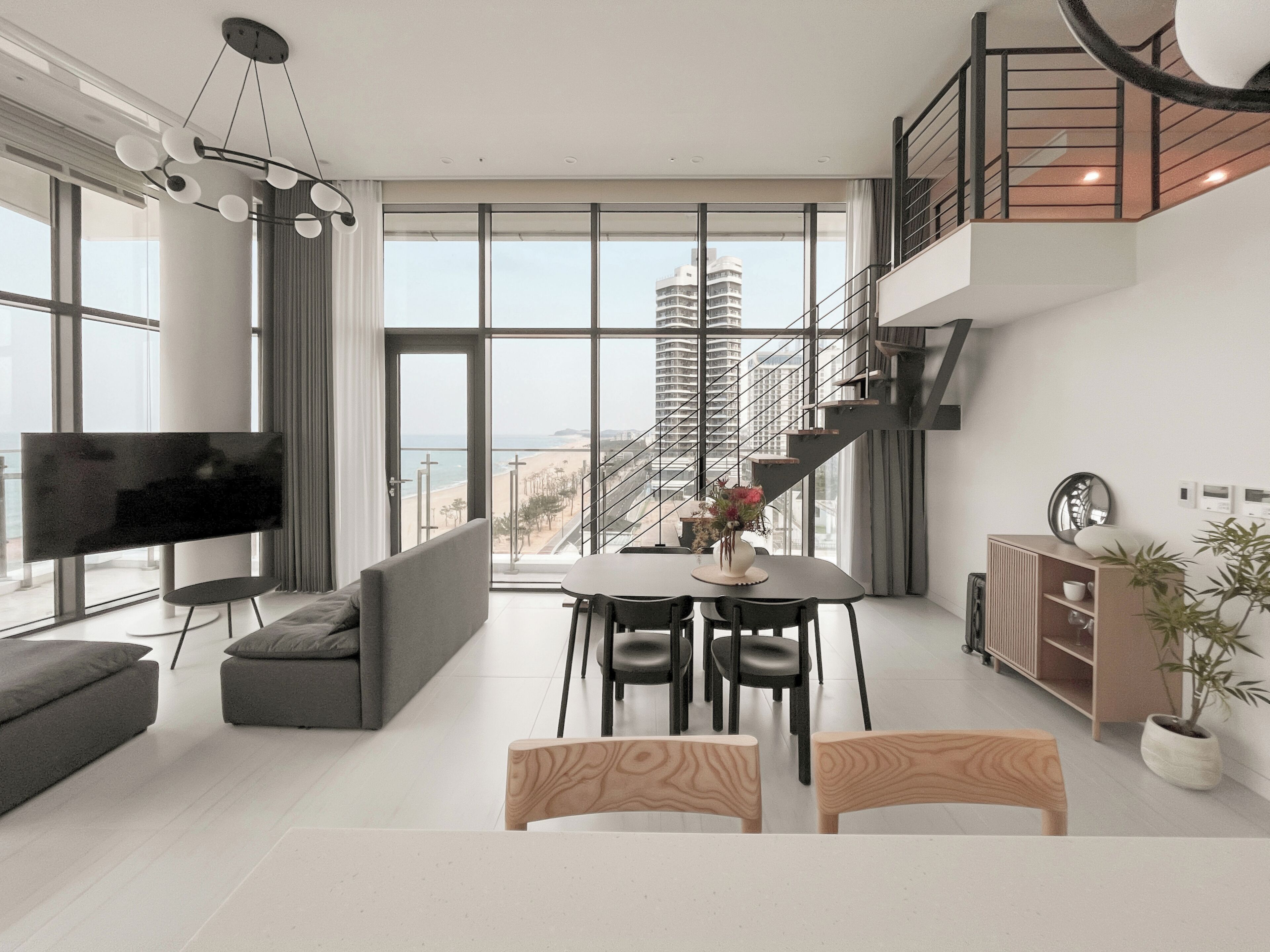Premier Suite Loft Spa | Living area