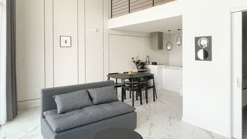 Premier Suite Loft | Living area