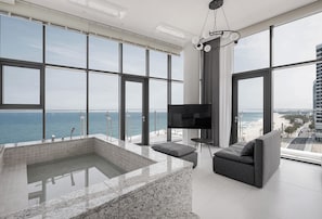 Premier Suite Loft Spa | Free WiFi, bed sheets - Plott The Gak Yangyang (Yangyang)