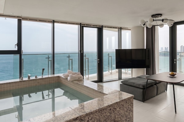 Family Two room Spa | Free WiFi, bed sheets