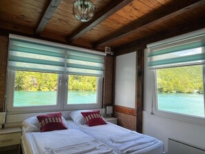 Chambre Triple, vue fleuve