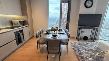 Apartament, 2 dormitoris, accessible | Interior