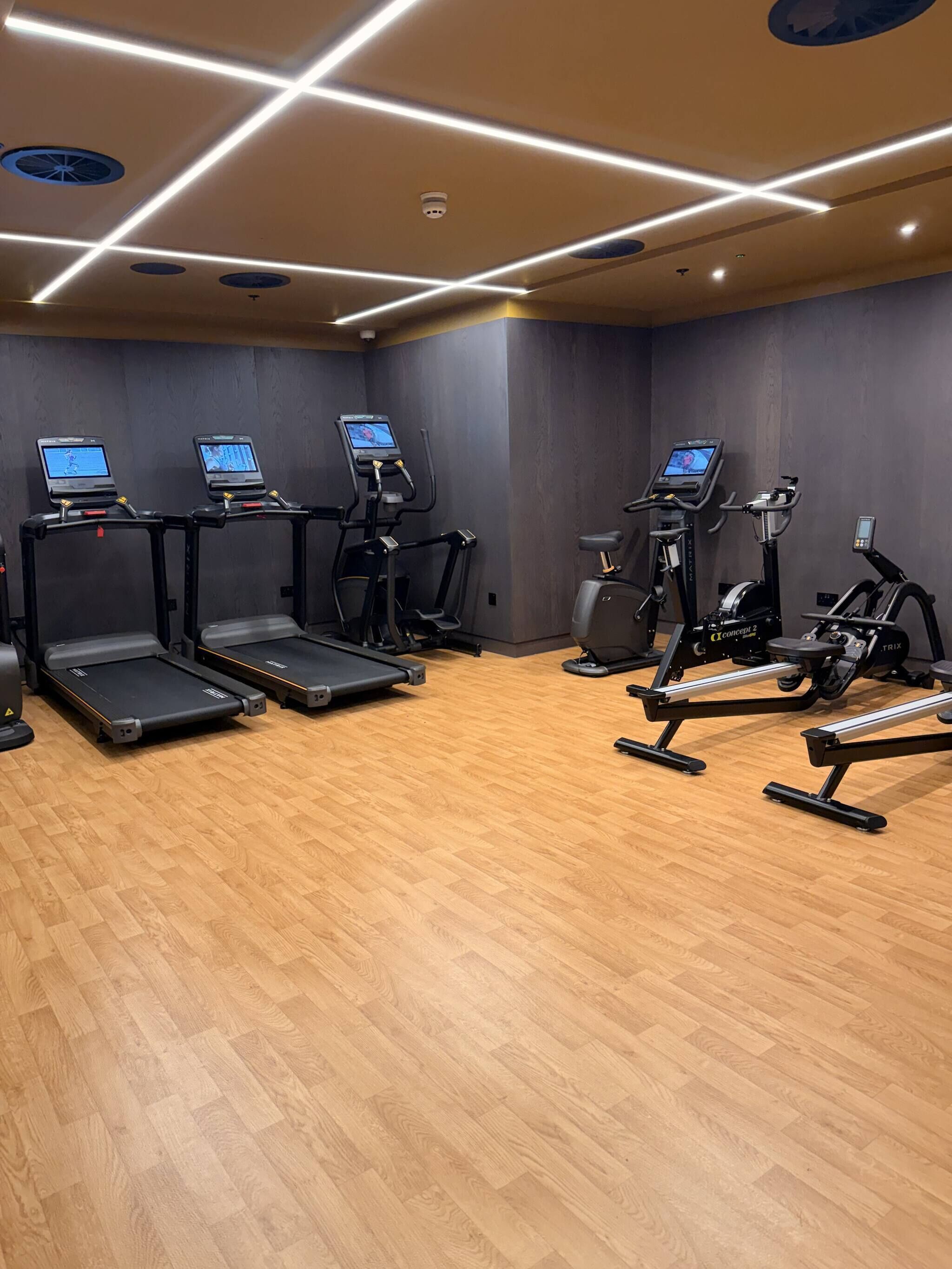 Apartment, 2 Bedrooms, Accessible | Fitness studio