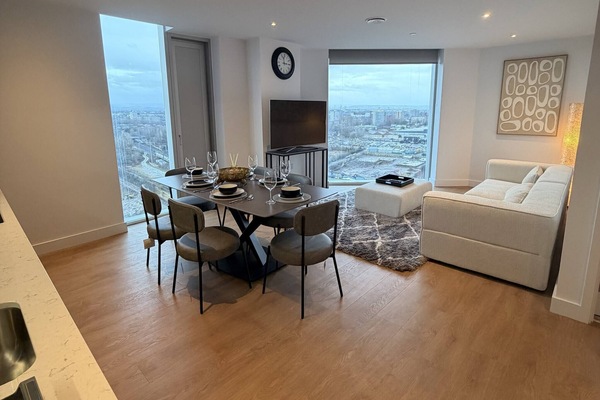 Apartment, 2 Bedrooms, Accessible | Living area