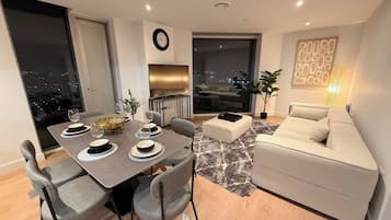 Apartment, 2 Bedrooms, Accessible | Interior