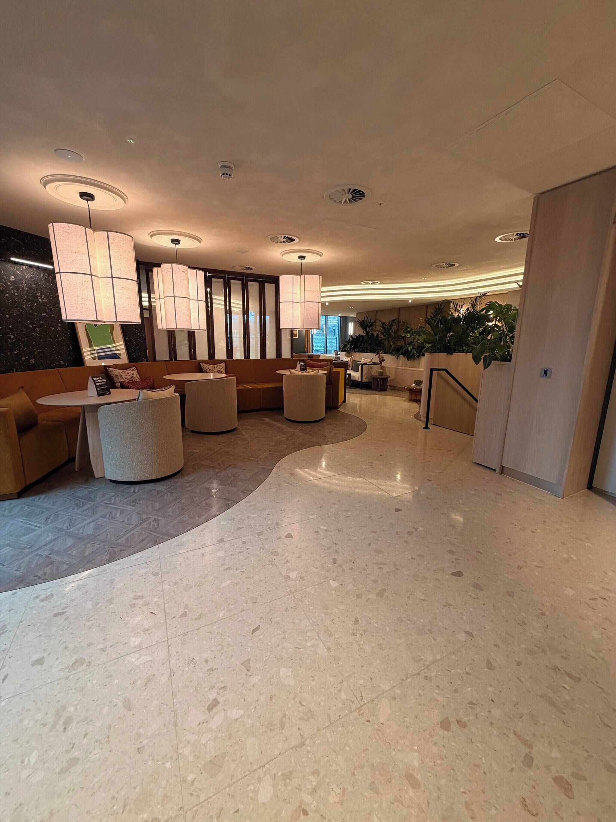 Apartment, 2 Bedrooms, Accessible | Lobby