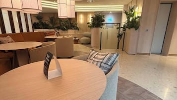 Apartment, 2 Bedrooms, Accessible | Interior
