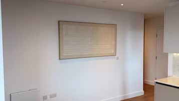 Apartment, 2 Bedrooms, Accessible | Interior