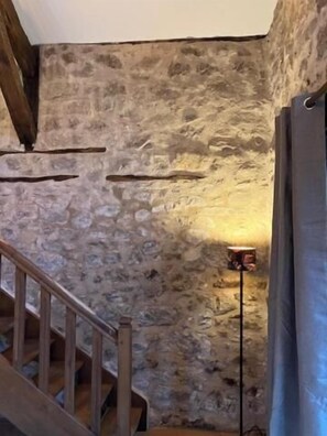 Estudi, vistes al jardí | Interior