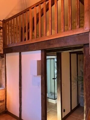 Studio, Garden View | Interior - Le tour du Lot (Gorses)