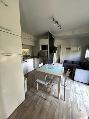 Deluxe-Ferienhaus, 3 Schlafzimmer | Wohnbereich