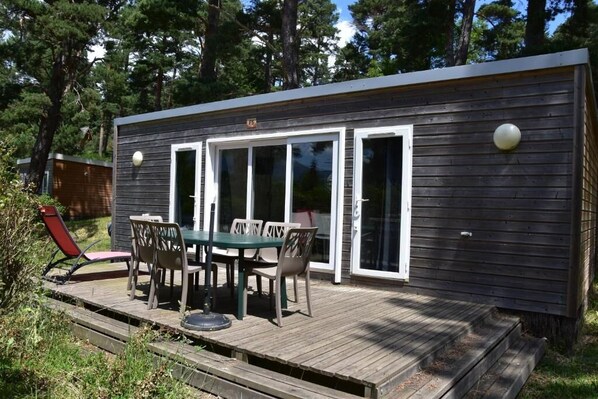 Khu ẩm thực ngoài trời