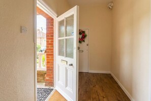 Interior - New Forest getaway just two minutes from the station (Hampshire)