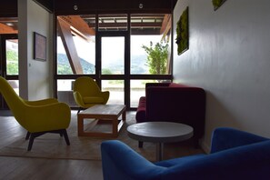 Reception - Hôtel Lodge du Lac Chambon (Murol)