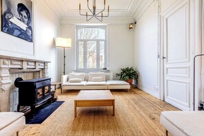 Living area - Fabulous 7-bedroom country house in charming Oudenaarde awaits you (Oudenaarde)