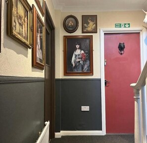 Quadruple Room | Interior - Wizardry Hotel Great Yarmouth  (Great Yarmouth)