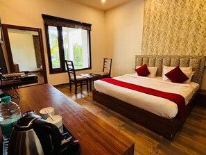 Room - The Manrals Resort (Ramnagar)