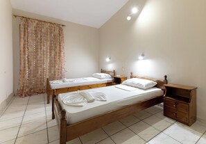 Appartement | Fer et planche à repasser, draps fournis