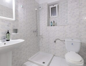 Bathroom - Apollo Hotel (Zakynthos)