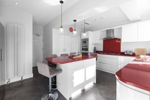 Family House, Patio | Private kitchen