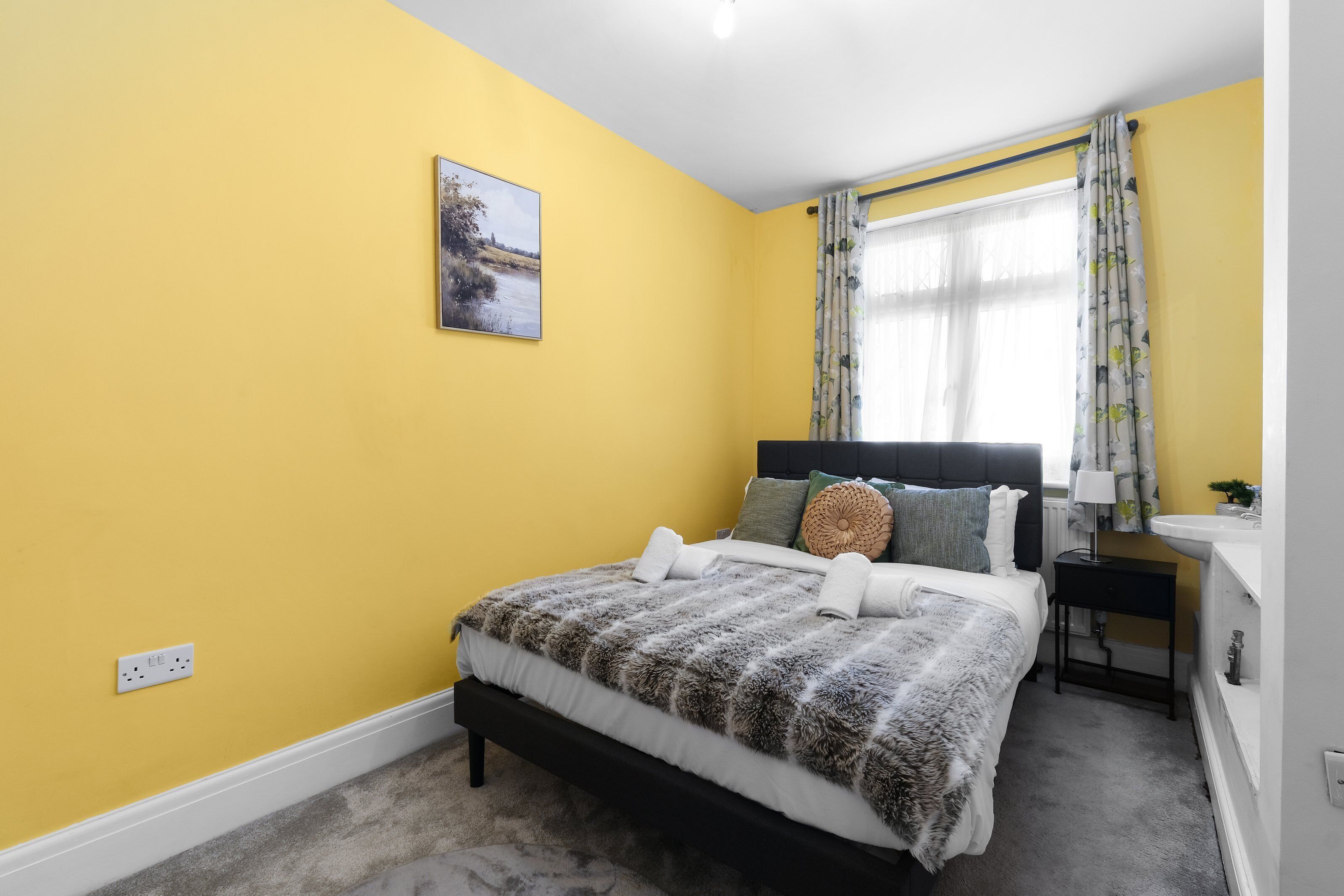 Family House, Patio | Bed sheets