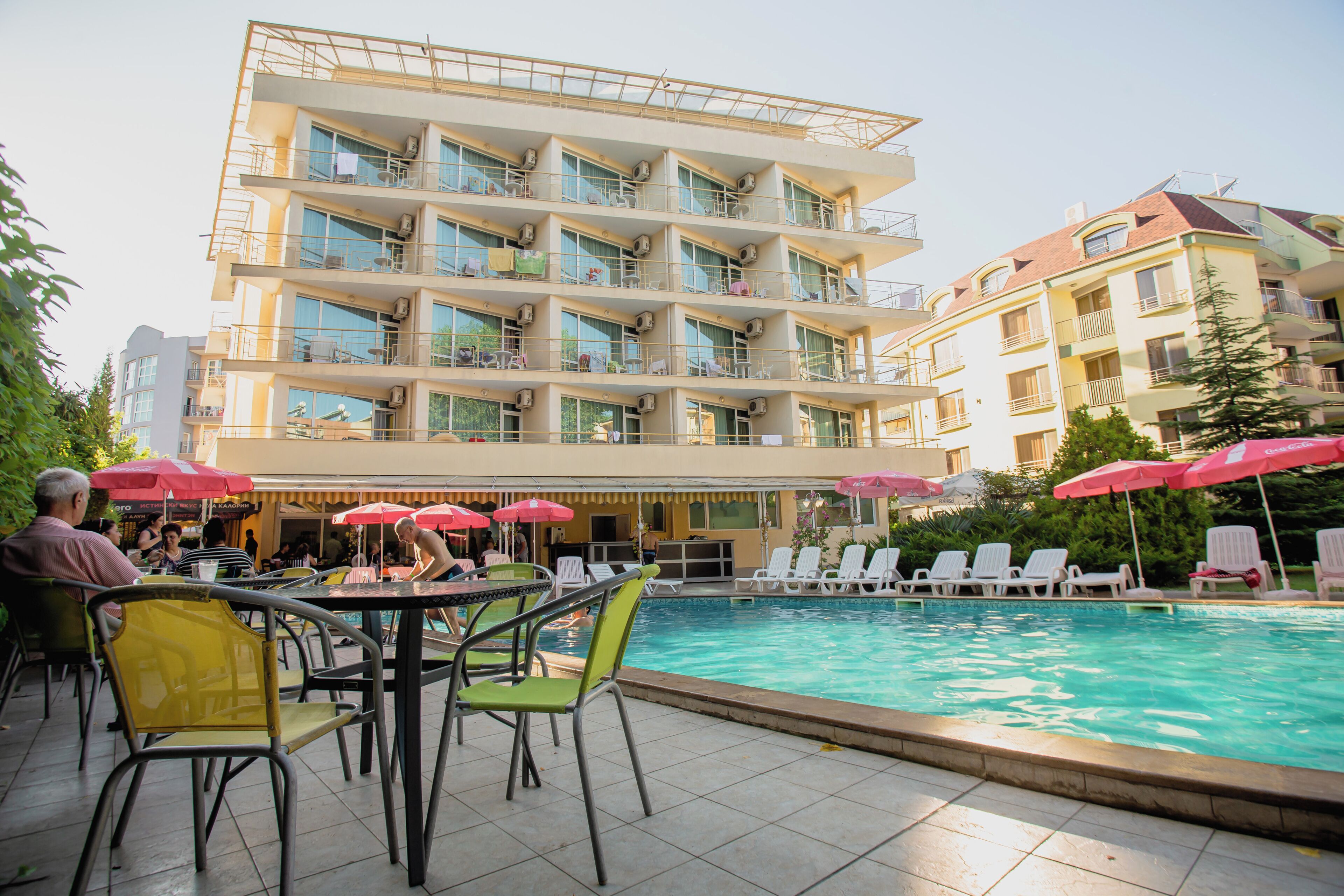 Seasonal outdoor pool, pool umbrellas, sun loungers