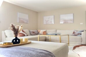 Living area - Pearly EuroPoint (Saint-Louis)