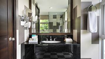 Villa, Garden View | Bathroom