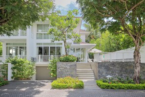 Exterior - Villa Premier Village Da Nang Abogo (Ngu Hanh Son)
