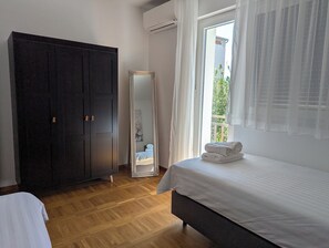 Room - Apartments Good Times with heated pool (Kaštel Kambelovac)