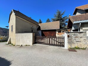 Exterior - Vrbo Property (Mayres-Savel)