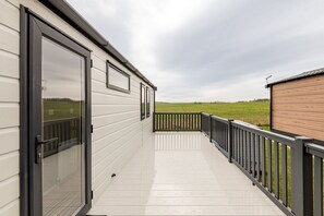 Terrace/patio - Lodge No 21 | St Andrews Lodge Park (Strathkinness)