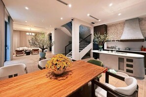 Private kitchen - Chips Cozy Crib (Hanoi)